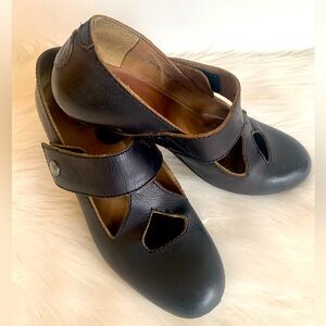 Fly London Women’s Black Leather Mary Jane Shoes Heeled Size 40 EU/9.5 US